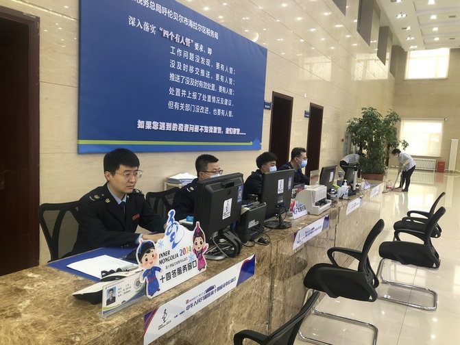 中共黨員、一等功榮立者王曙光不言放棄，堅(jiān)持到比賽最后（王鵬）.jpg