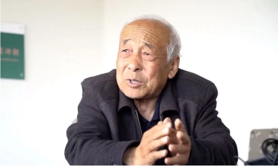 世界地球日，不忘治沙人1782.png