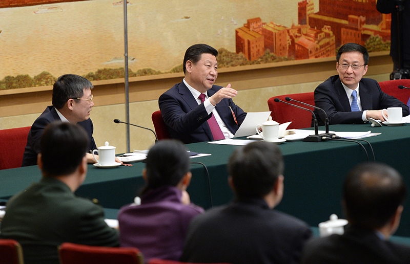 2014年3月習(xí)近平總書記參加十二屆全國人大二次會議上海代表團(tuán)的審議。
