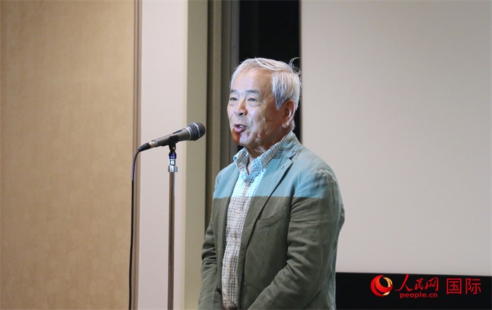展覽名譽(yù)顧問(wèn)、日本前文化廳長(zhǎng)官青柳正規(guī)致辭。（人民網(wǎng) 許可攝）