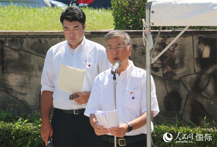 藤澤市市長(zhǎng)鈴木恒夫在紀(jì)念儀式上致辭。人民網(wǎng) 許可攝