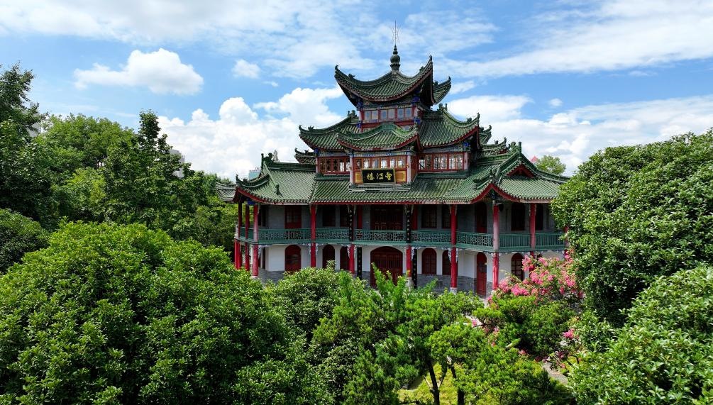 近日拍攝的陜西省漢中市博物館望江樓。新華社記者 劉瀟 攝