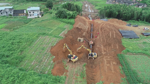 潛江—韶關(guān)輸氣管道廣西支干線建設(shè)現(xiàn)場。唐瑋峰攝