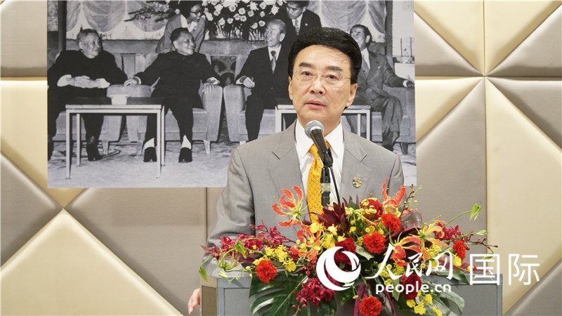 在日中國企業(yè)協(xié)會(huì)會(huì)長王家馴致祝酒詞。人民網(wǎng) 蔣曉辰攝