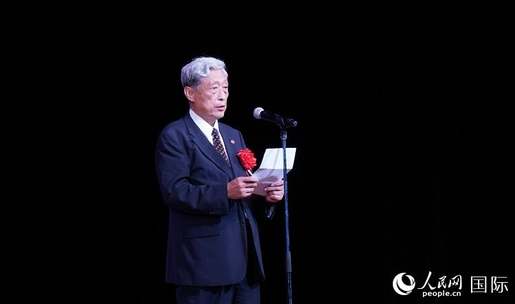 全華聯(lián)會(huì)長(zhǎng)何德倫發(fā)表致辭。人民網(wǎng) 蔣曉辰攝