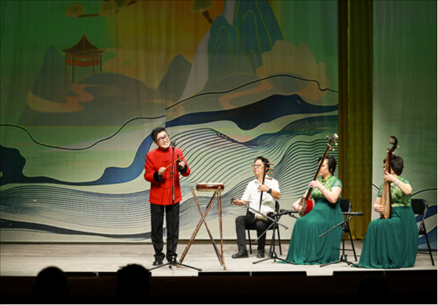 演出現(xiàn)場(chǎng)。中國(guó)煤礦文工團(tuán)供圖