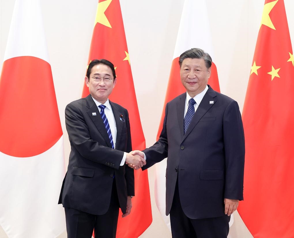當(dāng)?shù)貢r(shí)間11月16日下午，國家主席習(xí)近平在舊金山會見日本首相岸田文雄。