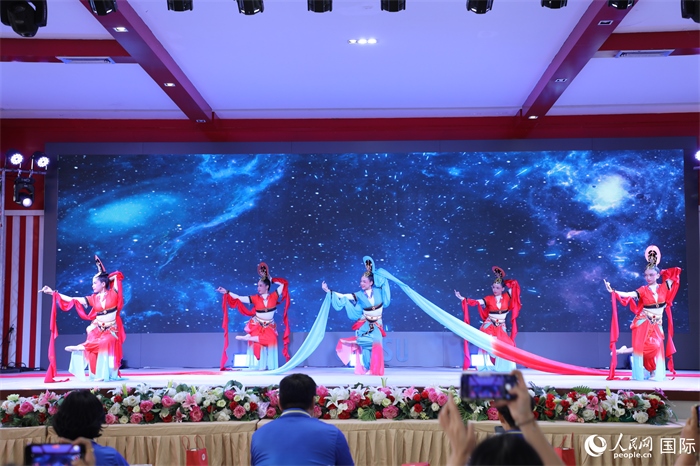 才藝表演環(huán)節(jié)。人民網(wǎng)記者 孫廣勇攝