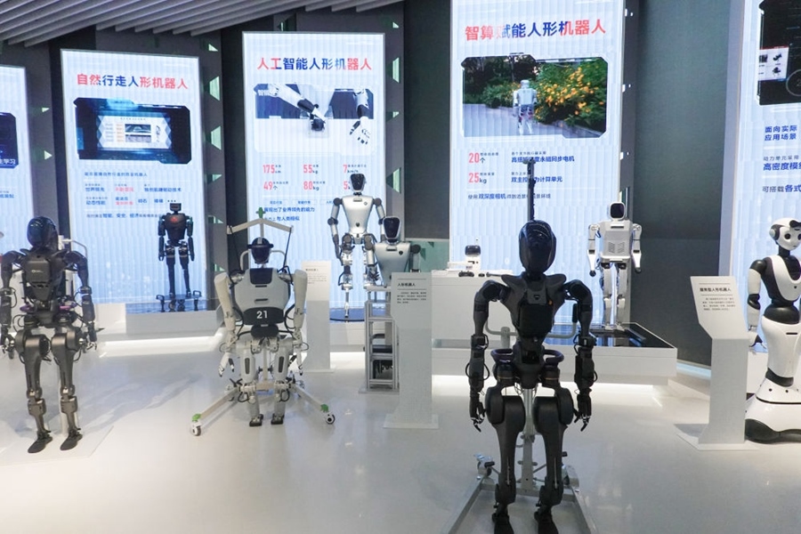 上?？萍紕?chuàng)新成果展（2023年11月28日攝）。