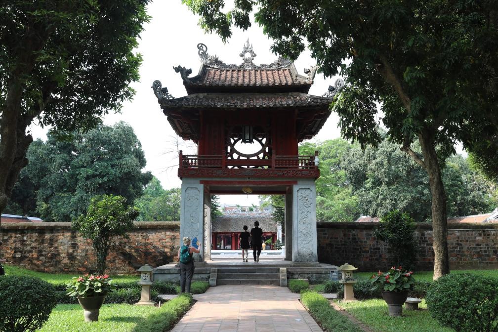 這是越南首都河內(nèi)文廟內(nèi)的奎文閣。