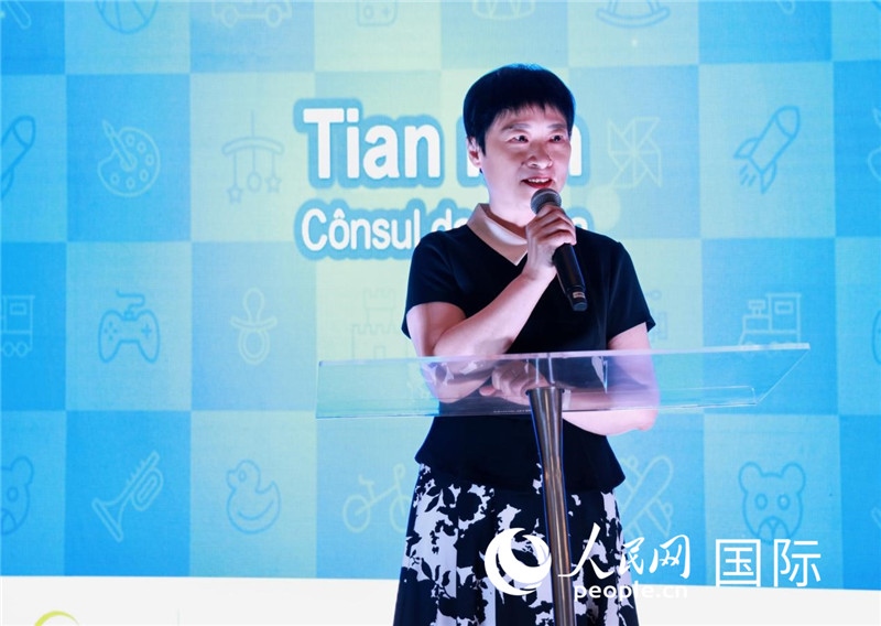 中國駐里約熱內(nèi)盧總領(lǐng)事田敏發(fā)表致辭。人民網(wǎng)記者宋亦然攝