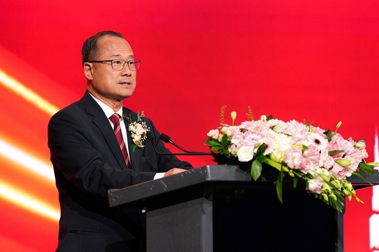 第十四屆全國政協(xié)常委、香港中華總商會會長蔡冠深致辭。阿聯(lián)酋中華工商總會供圖