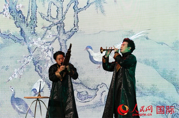 嗩吶表演《百鳥朝鳳》。人民網(wǎng) 許可攝