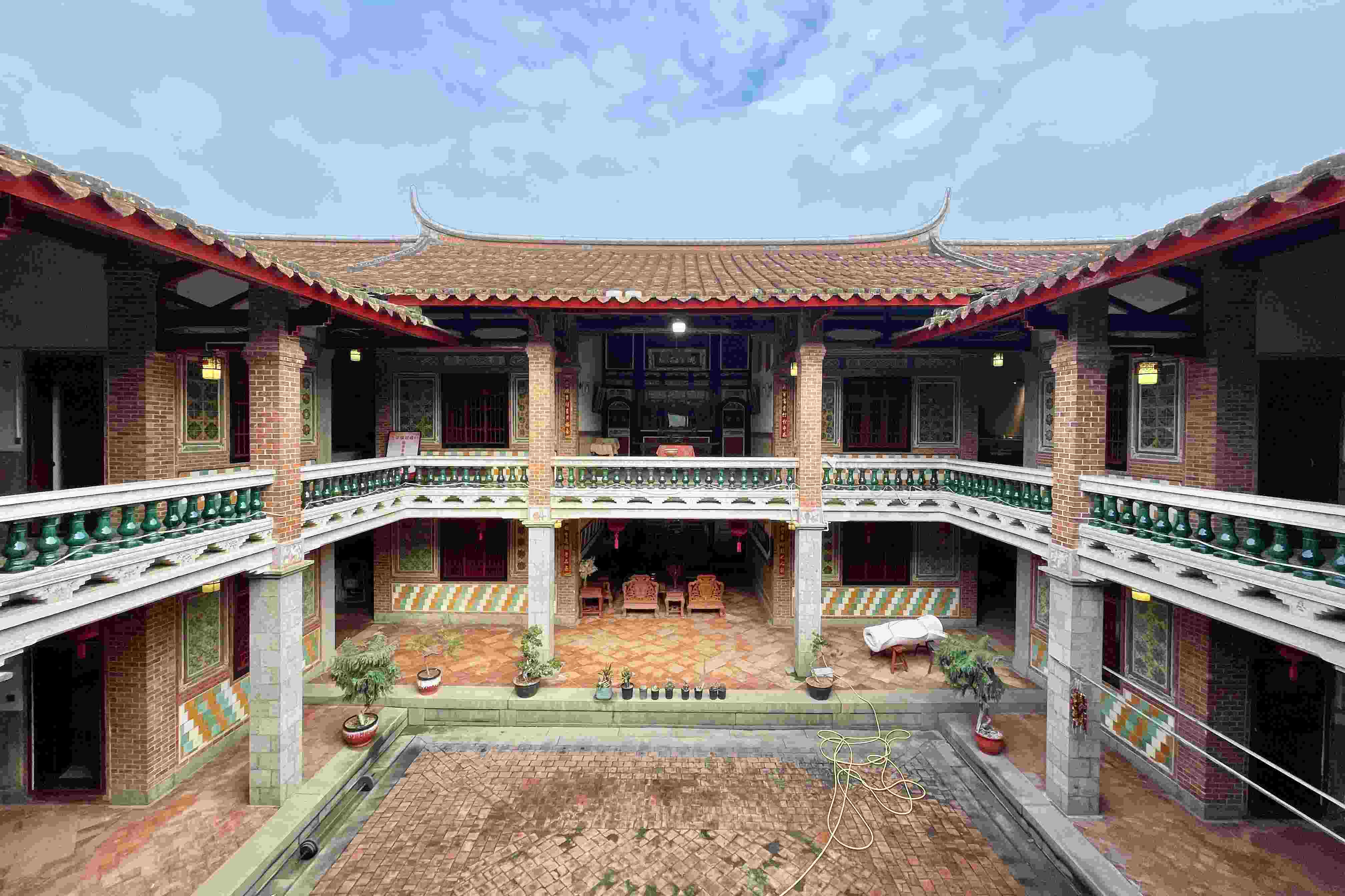 遠(yuǎn)峰厝。林瑤 攝