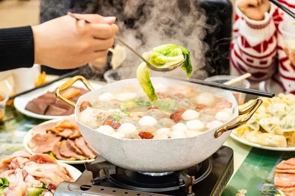 華南理工大學(xué)推出火鍋年夜飯。校方供圖