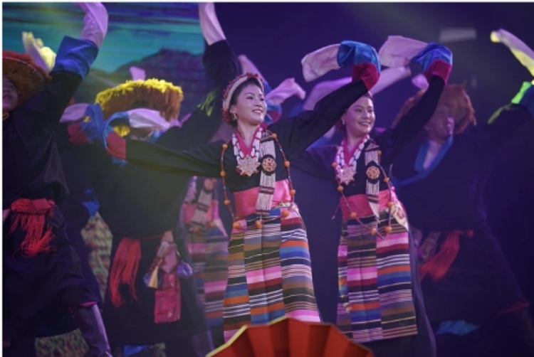 圖為2024“歡樂春節(jié)”中泰互致新春賀辭活動現(xiàn)場。 中國駐泰國大使館文化處供圖