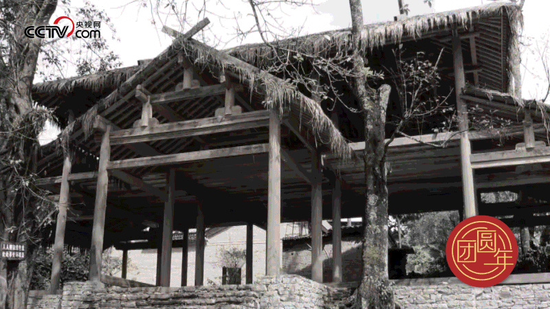 △ 云南省騰沖市清水鄉(xiāng)三家村的司莫拉佤族村曾經(jīng)是貧困村，隨著國(guó)家脫貧攻堅(jiān)、鄉(xiāng)村振興的推進(jìn)，這個(gè)小村寨舊貌換新顏，變成了名副其實(shí)的美麗鄉(xiāng)村。