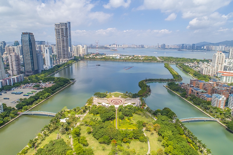 2021年5月15日，廈門，航拍筼筜湖，景色優(yōu)美。