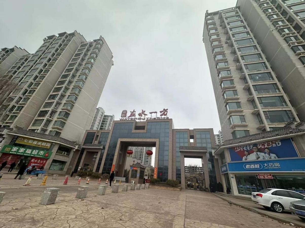 甘肅省永靖縣“在水一方”小區(qū)。人民網(wǎng)記者 馬昌攝