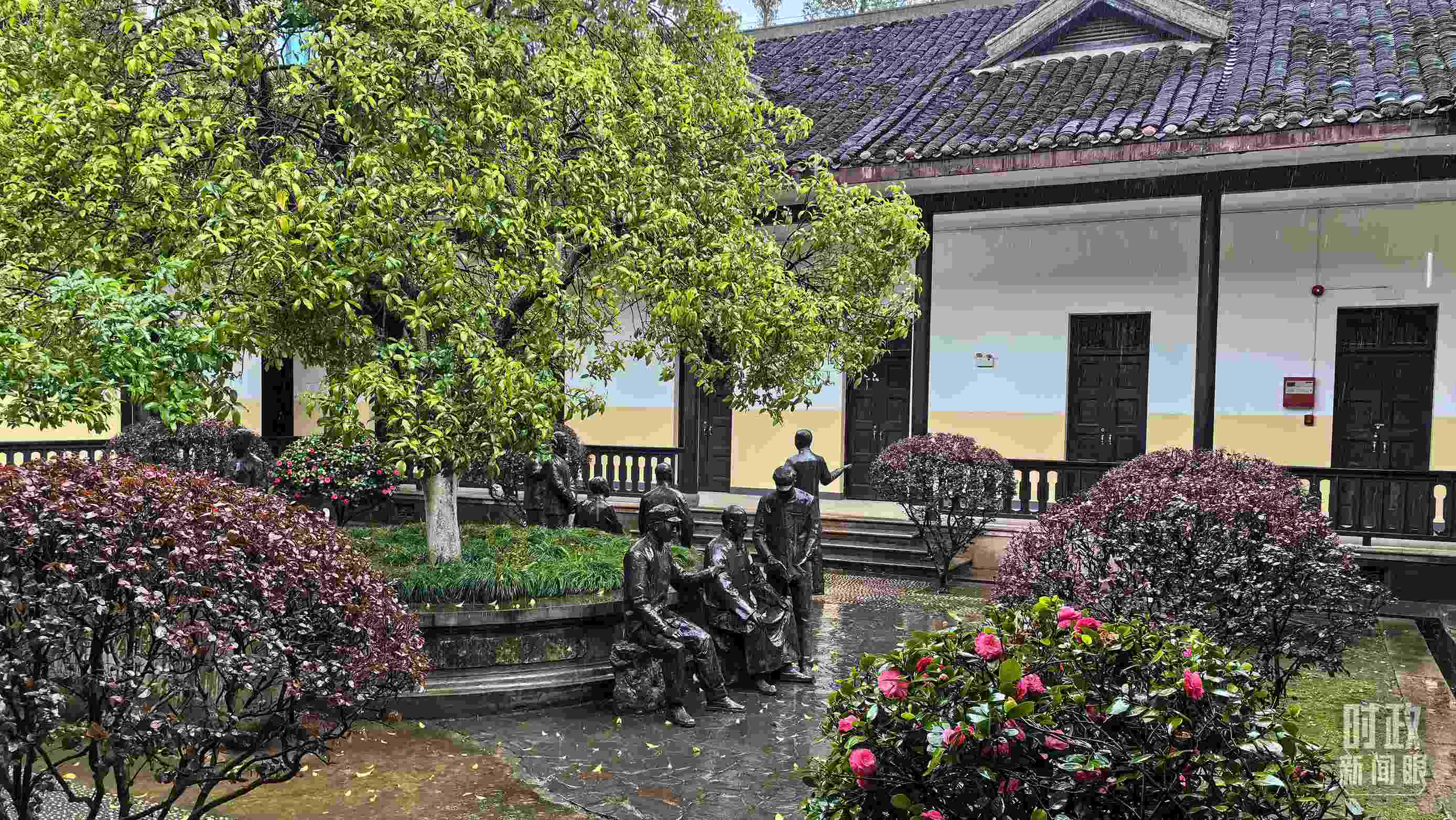 △湖南第一師范學(xué)院（城南書(shū)院校區(qū)）校園里。（總臺(tái)央視記者趙化拍攝）