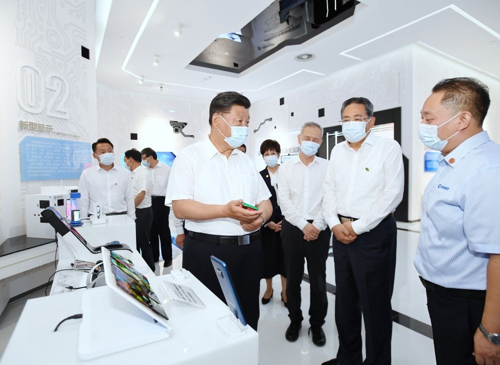 2020年8月19日下午，習近平總書記在安徽省合肥市參觀安徽創(chuàng)新館，了解安徽省科技創(chuàng)新和新興產業(yè)發(fā)展情況。