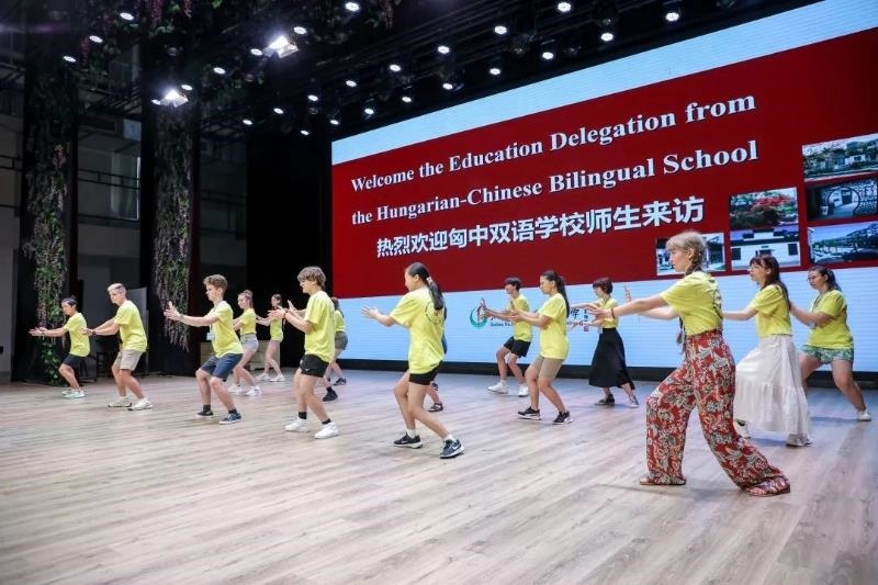 2023年7月，匈牙利匈中雙語學校師生代表團來到江蘇參加“錦繡江蘇”青年交流項目。
