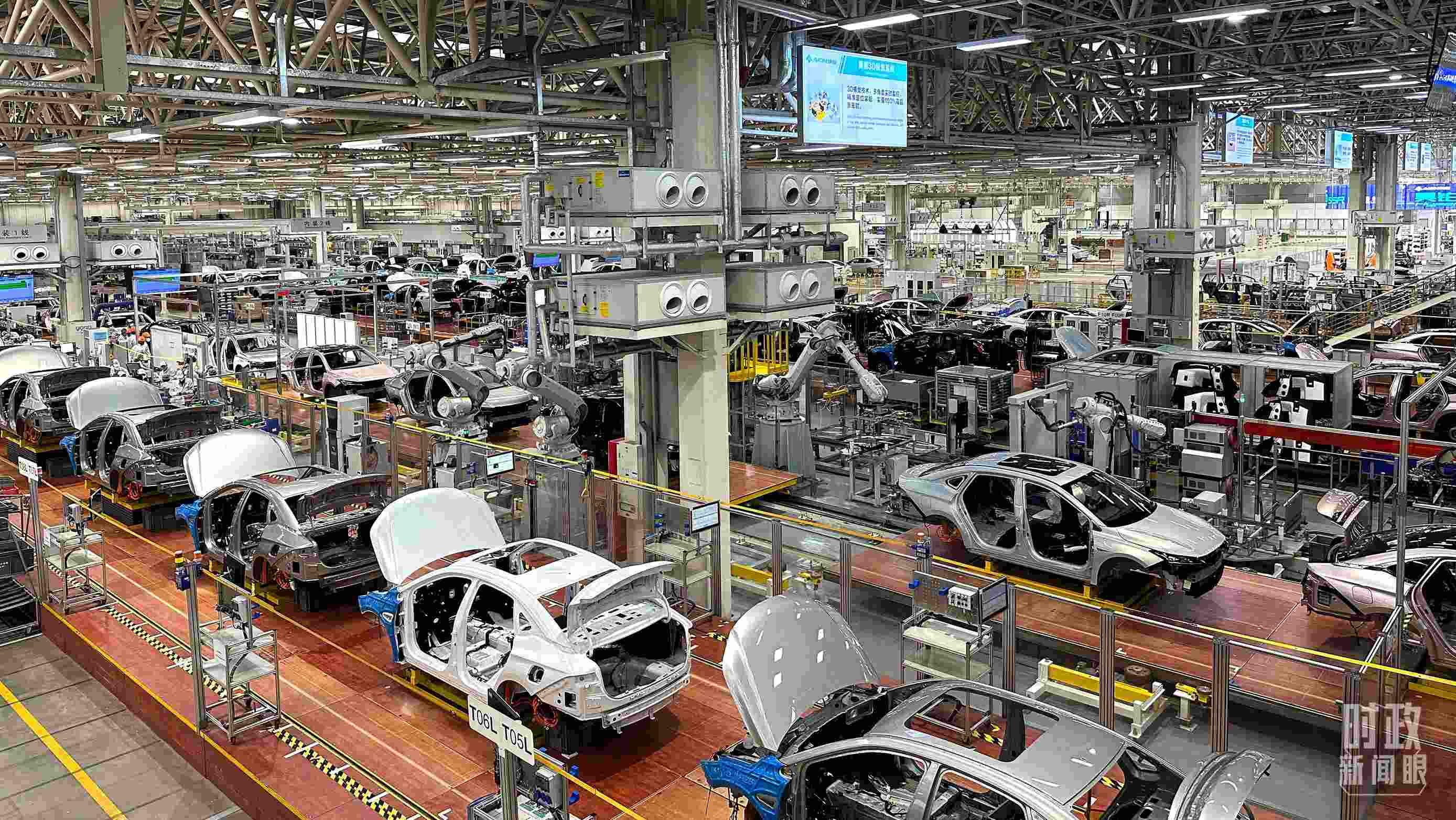 廣州廣汽埃安總裝車間智能生產(chǎn)線。2023年4月，習近平曾到這里考察。（總臺央視記者趙化拍攝）