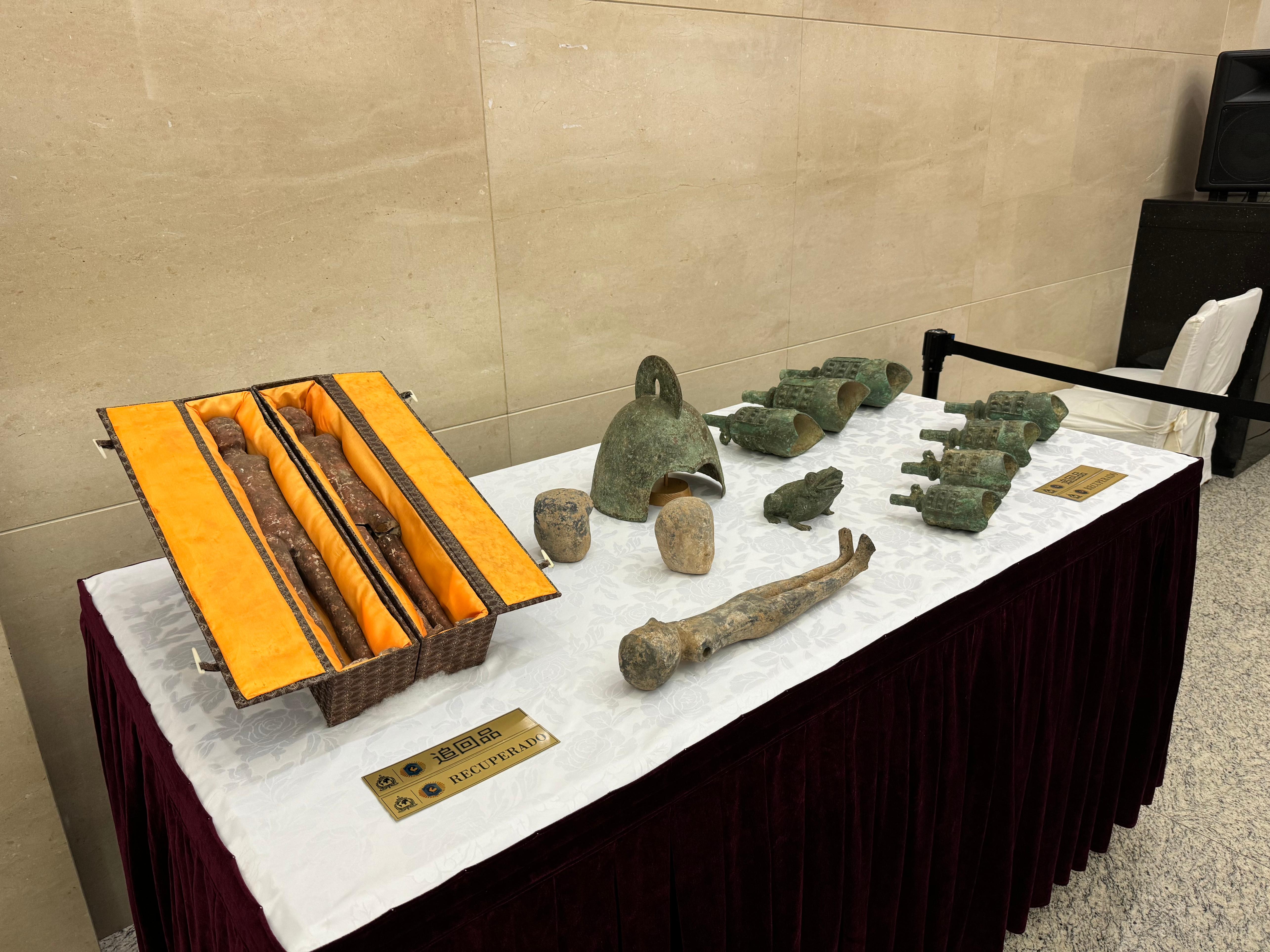 阿根廷返還的14件文物藝術(shù)品。國家文物局供圖