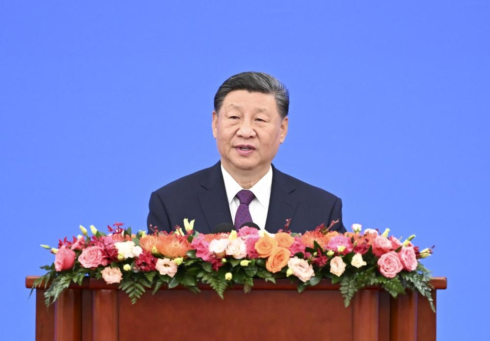 6月28日上午，和平共處五項(xiàng)原則發(fā)表70周年紀(jì)念大會(huì)在北京人民大會(huì)堂隆重舉行。國(guó)家主席習(xí)近平出席紀(jì)念大會(huì)并發(fā)表題為《弘揚(yáng)和平共處五項(xiàng)原則，攜手構(gòu)建人類(lèi)命運(yùn)共同體》的重要講話。新華社記者 張領(lǐng) 攝