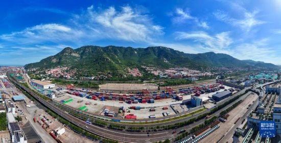 這是6月26日拍攝的中哈連云港物流合作基地（無(wú)人機(jī)照片）。新華社記者 季春鵬 攝