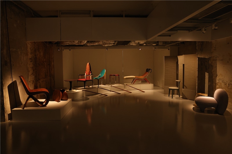 《新生萬物-中國非遺與當(dāng)代設(shè)計(jì)展》展廳。陽光媒體集團(tuán)供圖