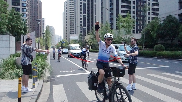 Ole Bouman的騎行之旅。校方供圖