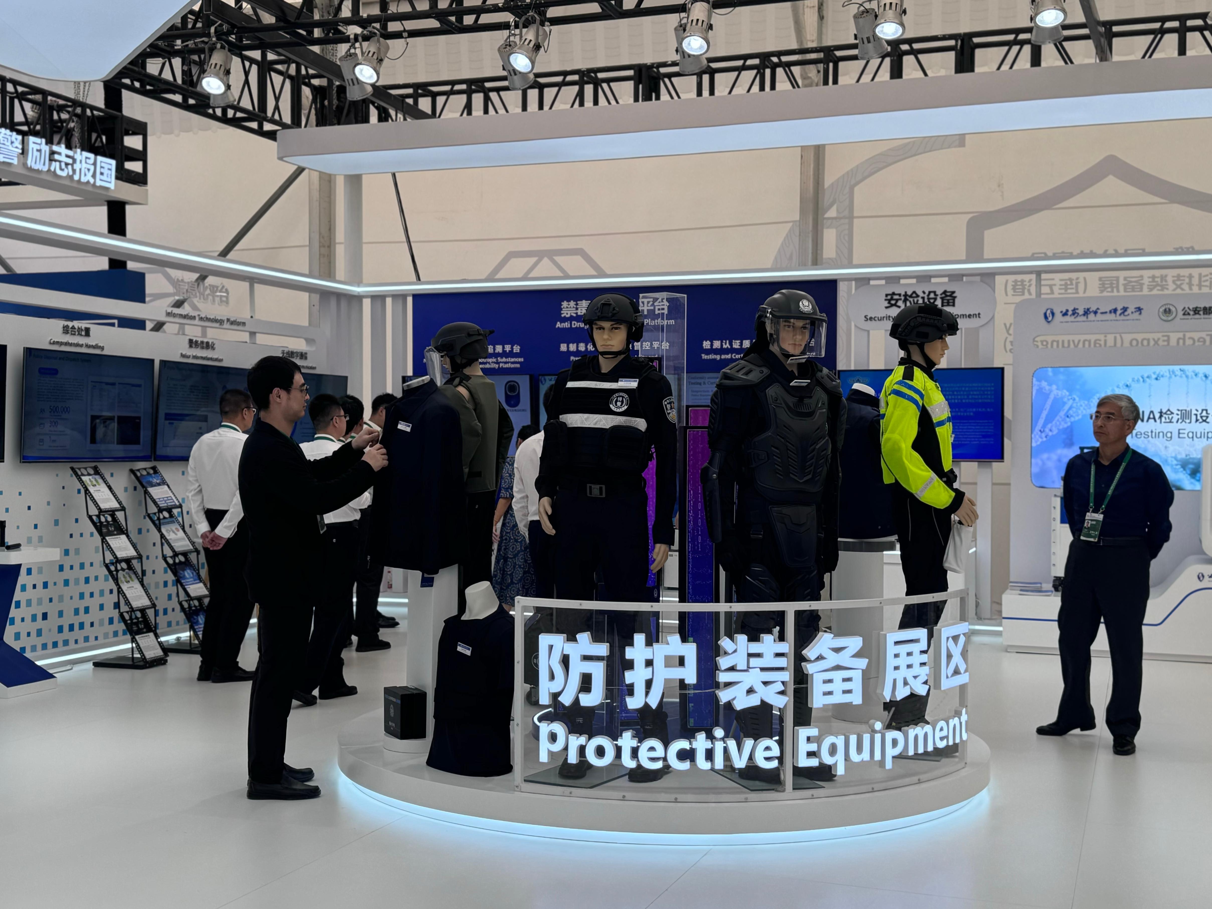 公共安全科技裝備展（連云港）現場。人民網記者 郝萍攝