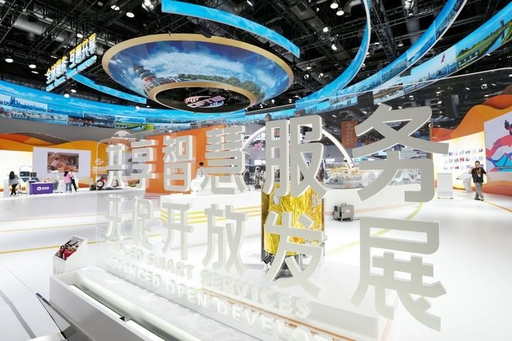 這是2024年9月11日拍攝的國家會(huì)議中心內(nèi)景。新華社記者 鞠煥宗 攝