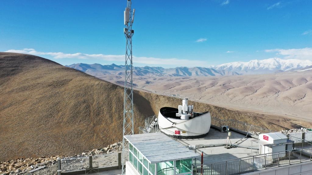 正在運行的塔縣星地激光通信地面站。（中國科學院空天信息創(chuàng)新研究院供圖）