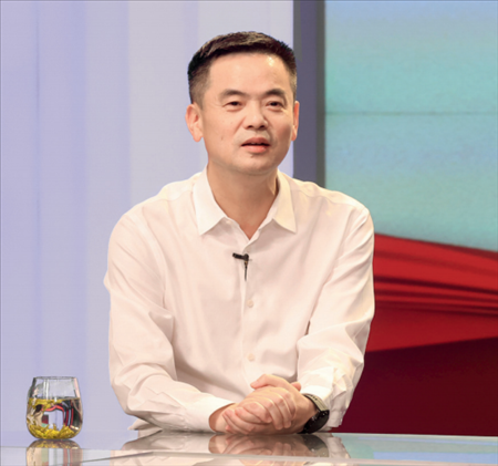 采訪對(duì)象：湖州市委常委、安吉縣委書(shū)記楊衛(wèi)東