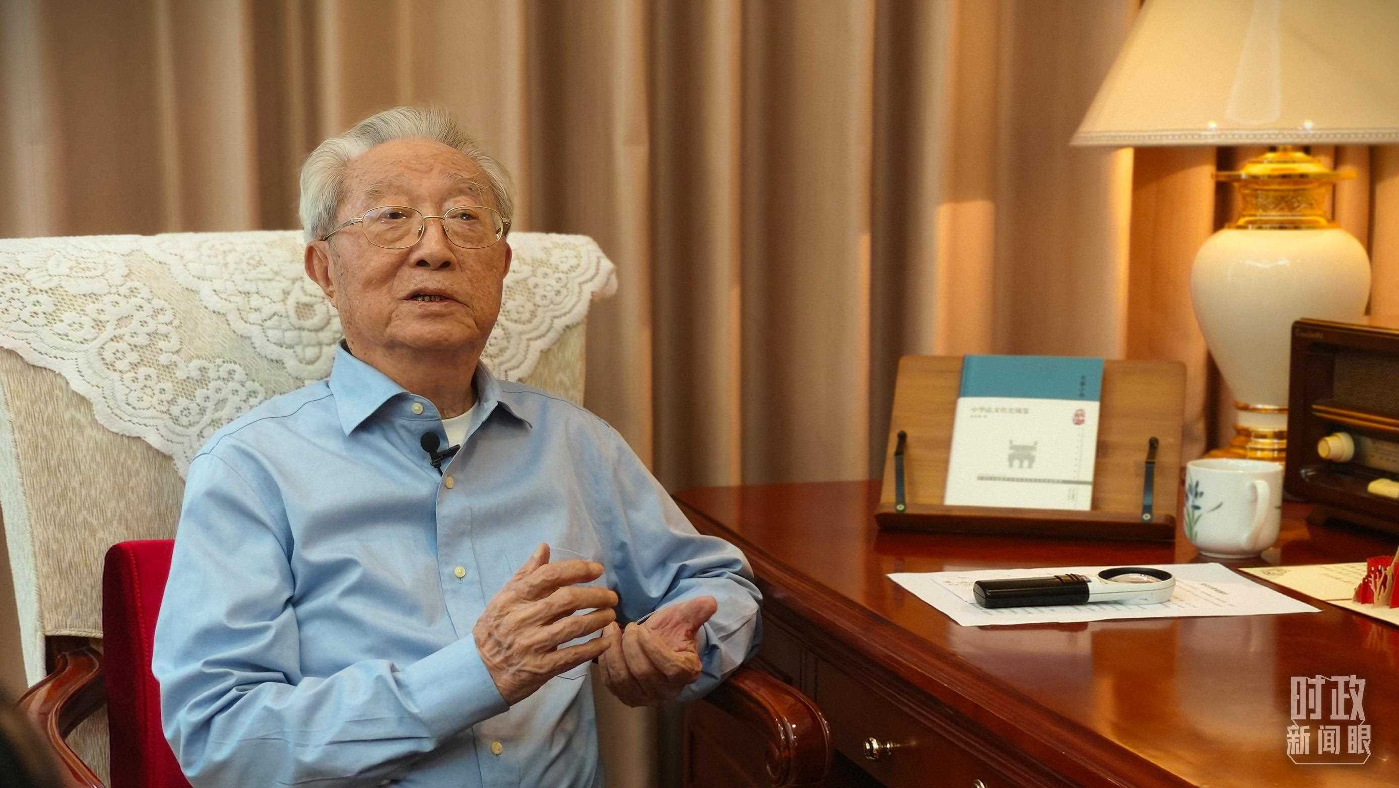 “人民教育家”國家榮譽稱號獲得者張晉藩。（總臺央視記者李立拍攝）