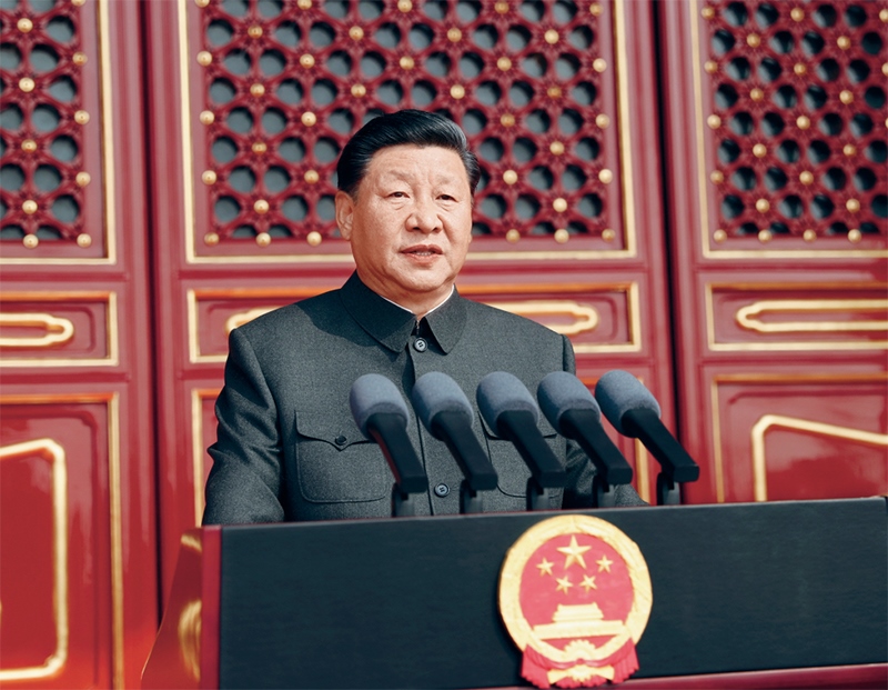 2019年10月1日，慶祝中華人民共和國(guó)成立70周年大會(huì)在北京天安門廣場(chǎng)隆重舉行。中共中央總書記、國(guó)家主席、中央軍委主席習(xí)近平發(fā)表重要講話。 新華社記者 鞠鵬/攝