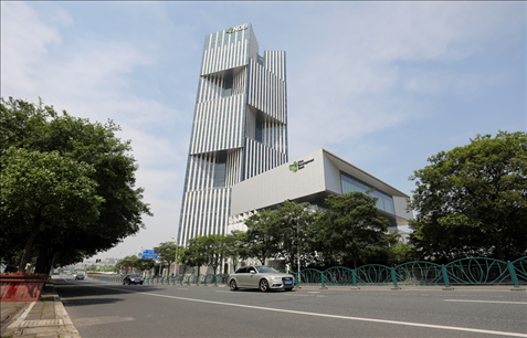 這是位于上海浦東新區(qū)世博園區(qū)的新開發(fā)銀行總部大樓（2022年6月17日攝）。新華社記者 方喆 攝