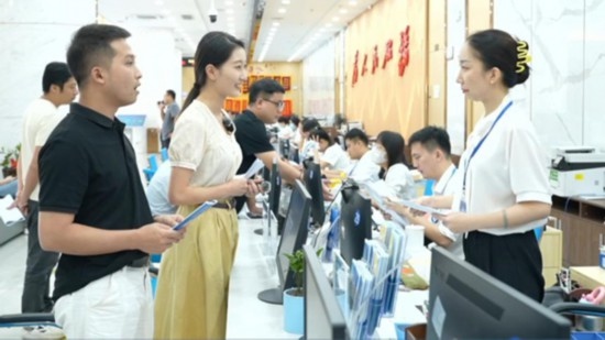 直播現(xiàn)場。海南省營商廳供圖
