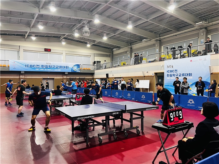 圖為中韓業(yè)余乒乓球友誼賽現(xiàn)場。 首爾中國文化中心供圖