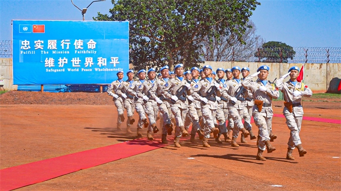 分列式接受各國來賓檢閱。王軍杰攝