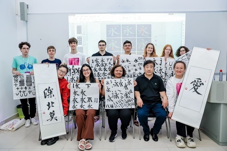 深北莫舉行文化交流活動(dòng)。深北莫供圖