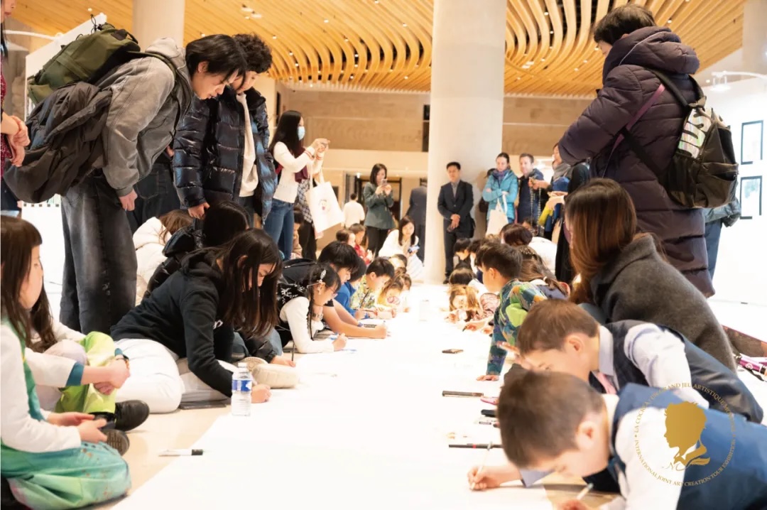第三屆國際藝術聯(lián)創(chuàng)聯(lián)展盛大開幕。法中交流促進會供圖