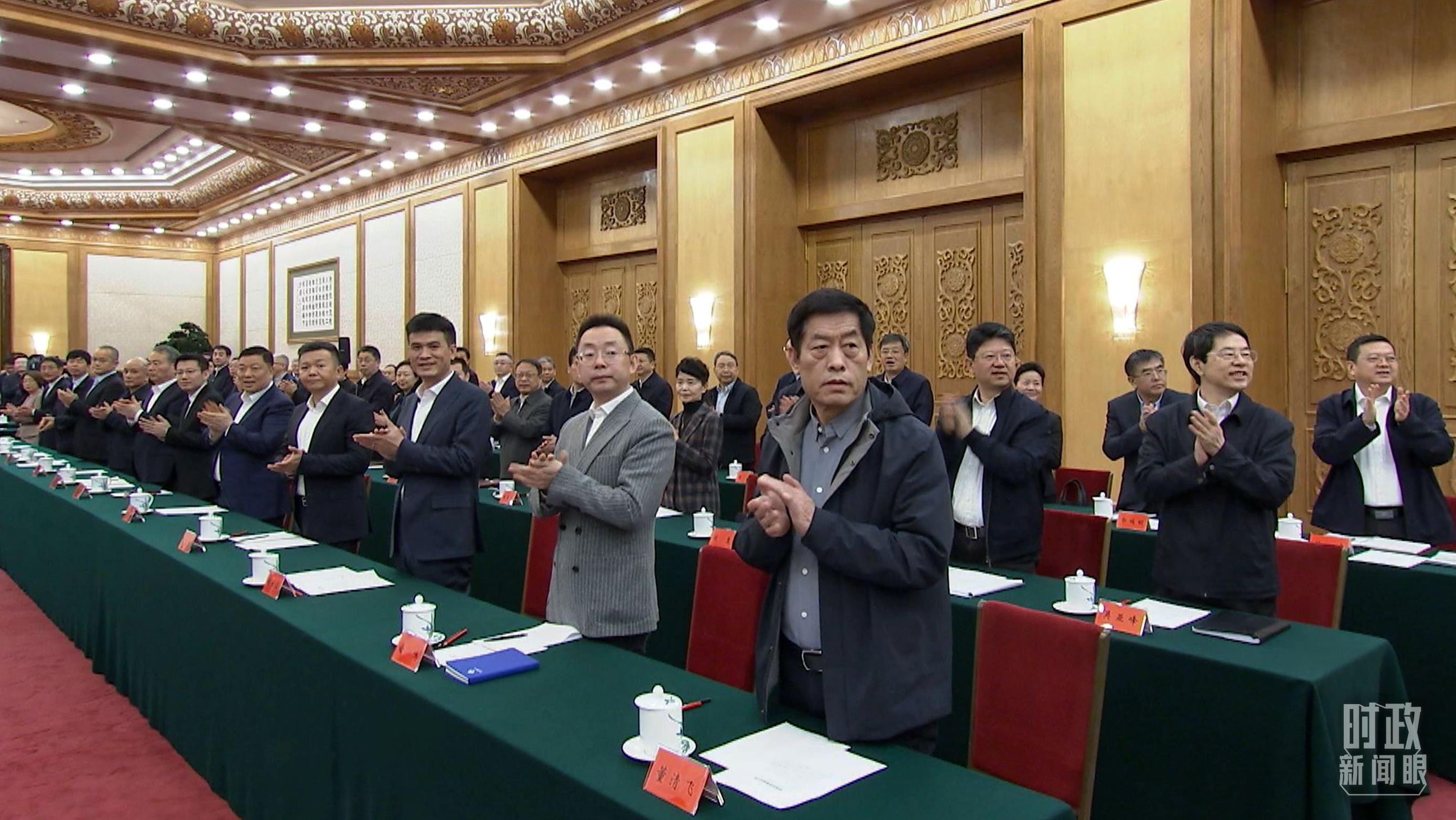 △2月17日，民營企業(yè)座談會現(xiàn)場。