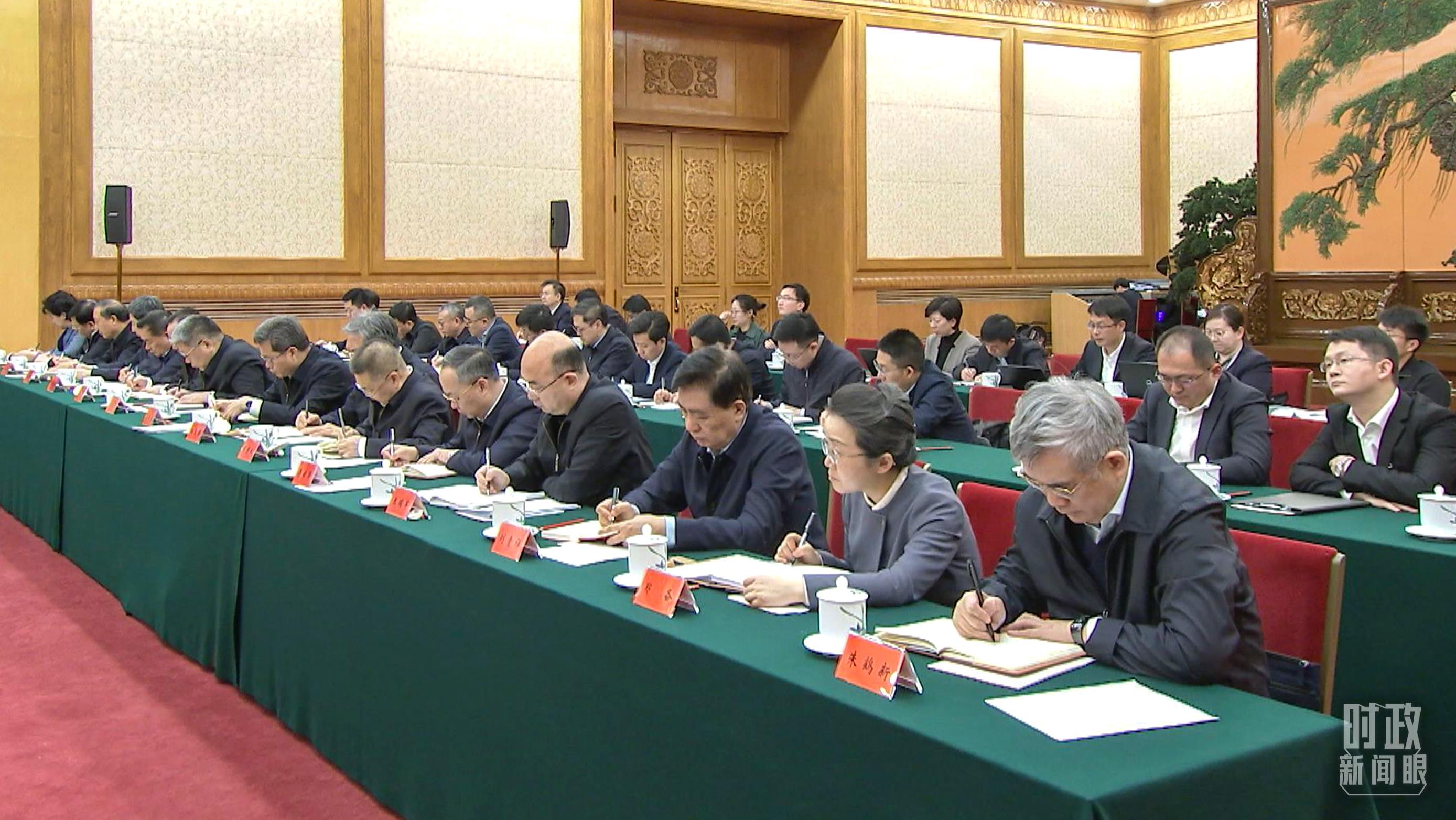 △2月17日，民營企業(yè)座談會現(xiàn)場。