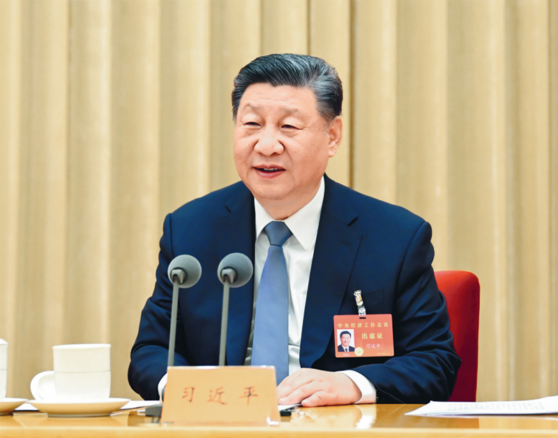 2024年12月11日至12日，中央經(jīng)濟(jì)工作會議在北京舉行。中共中央總書記、國家主席、中央軍委主席習(xí)近平出席會議并發(fā)表重要講話。 新華社記者 謝環(huán)馳/攝