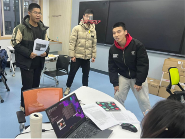 智能無人系統(tǒng)“做中悟”高階項目式課程。校方供圖