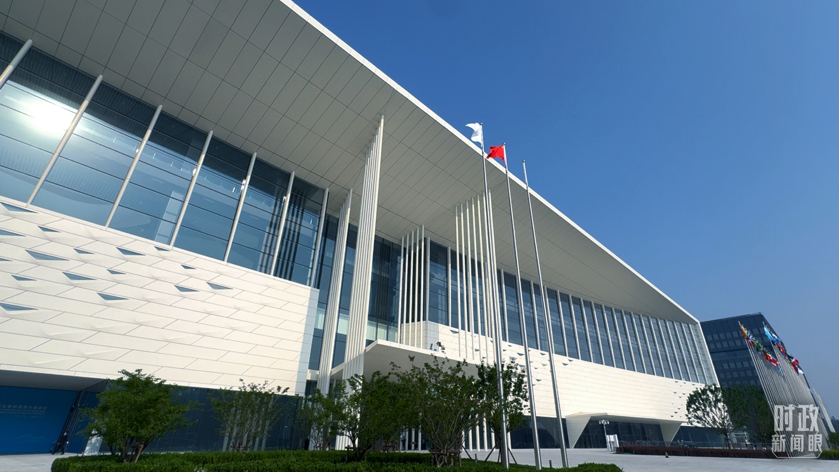 中拉論壇第四屆部長(zhǎng)級(jí)會(huì)議開(kāi)幕式在國(guó)家會(huì)議中心舉行。（總臺(tái)央視記者蔣碩拍攝）
