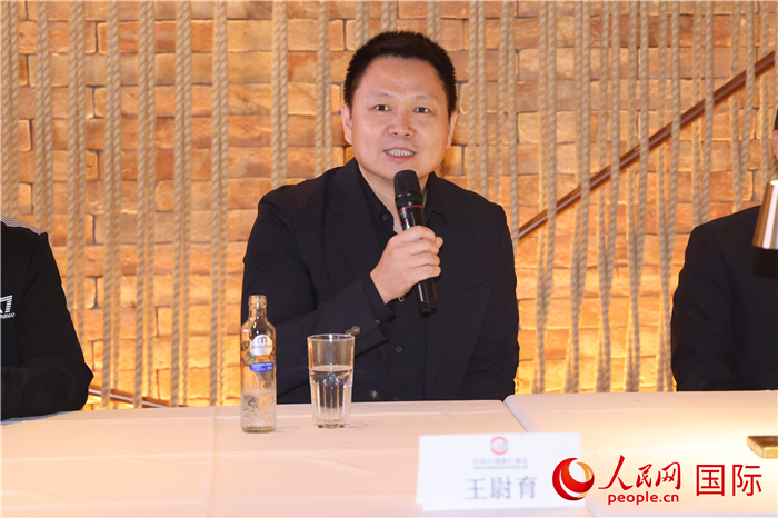 中國(guó)駐里約熱內(nèi)盧總領(lǐng)館副總領(lǐng)事王尉育在座談會(huì)上致辭。 人民網(wǎng)記者 時(shí)元皓攝